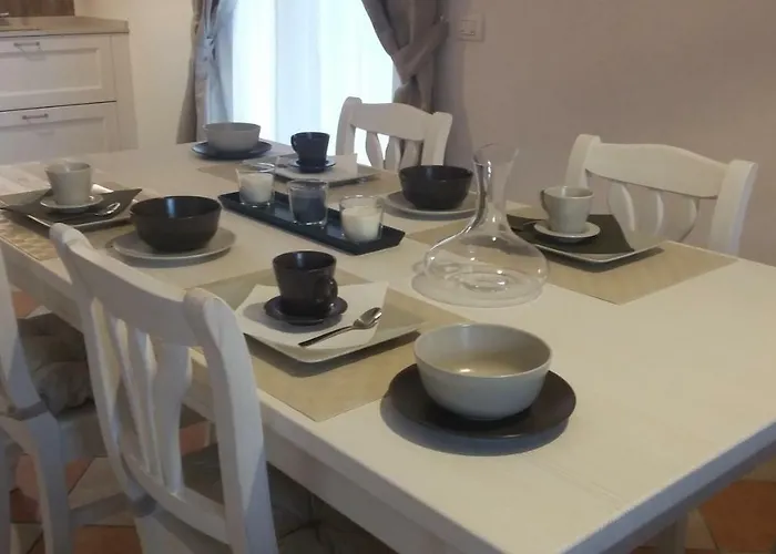 לינה וארוחת בוקר Residenza Leon קסטלנואובו דל גארדה