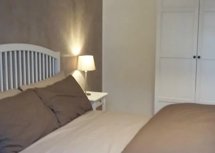 Residenza Leon לינה וארוחת בוקר קסטלנואובו דל גארדה